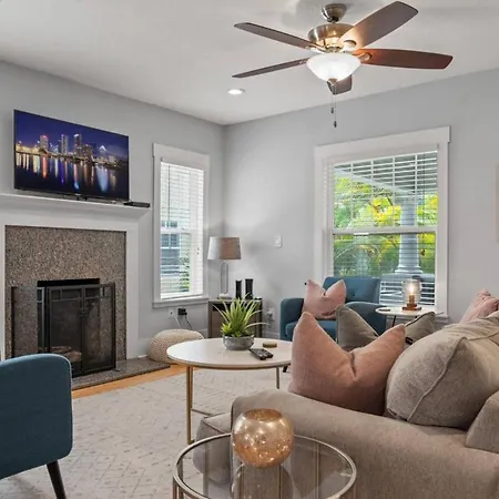 Beautiful Bay To Bay Sanctuary Charming South Tampa Craftsman Home Near Bayshore